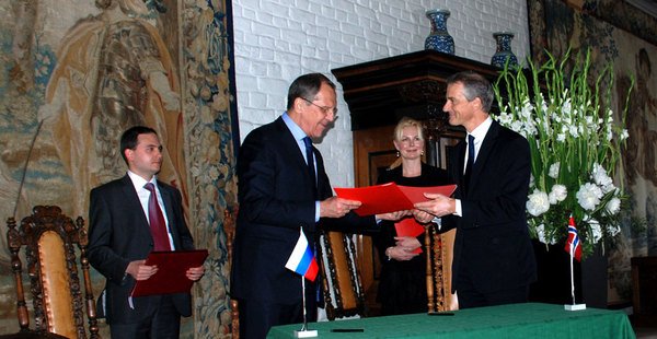Sergei Lavrov and Jonas Gahr Støre in Oslo 7 June 2011 (photo by Atle Staalesen)
