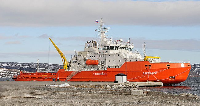 Varandey supply vessel